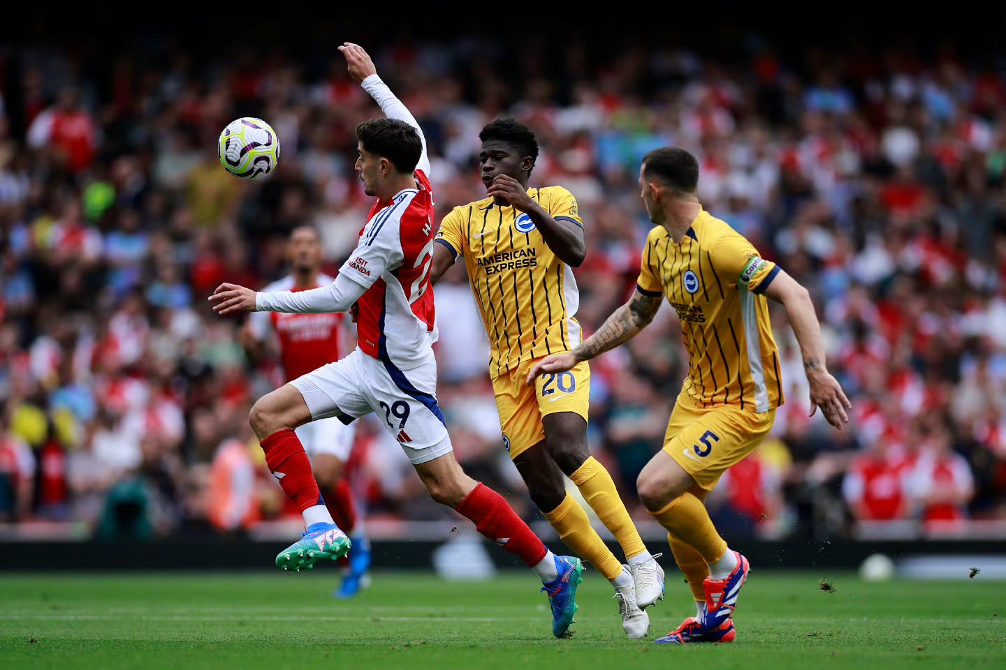 关于赛前英超焦点战，AC米兰完成遗憾出局，话题不断，年轻球员获得机会的信息-澳门博彩网