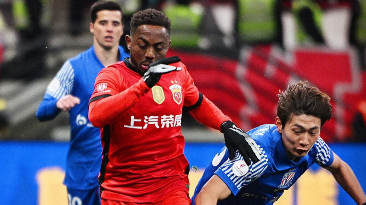 包含上海海港训练开放日；国际比赛日手感冰凉引欢呼；欧冠在即；资深球员宣示担当的词条-澳门赌博网